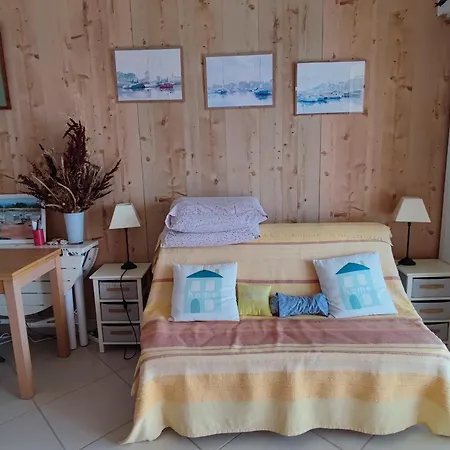 Face Avec Balcon Et Parking - Fr-1-843-47 勒宝利古恩