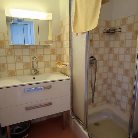 Face Avec Balcon Et Parking - Fr-1-843-47 * 勒宝利古恩