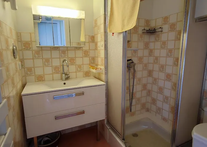 Face Avec Balcon Et Parking - Fr-1-843-47 * Le Pouliguen